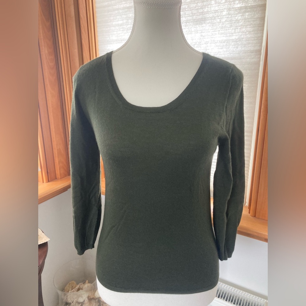 Olive green Prada Silk/Cashmere crewneck size 42